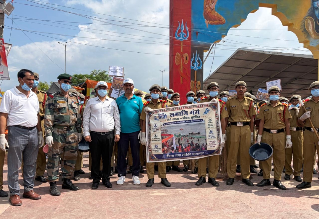 नमामि गंगे परियोजना के तहत गंगा स्वच्छता एवं जागरूकता अभियान आयोजित*